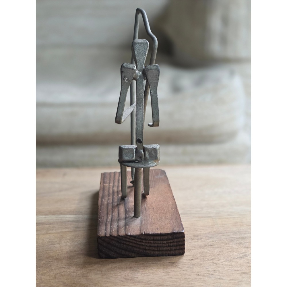 Mid Century Brutalist Metal Nail Art Sculpture Seated Harp Player - Picture 10 of 16